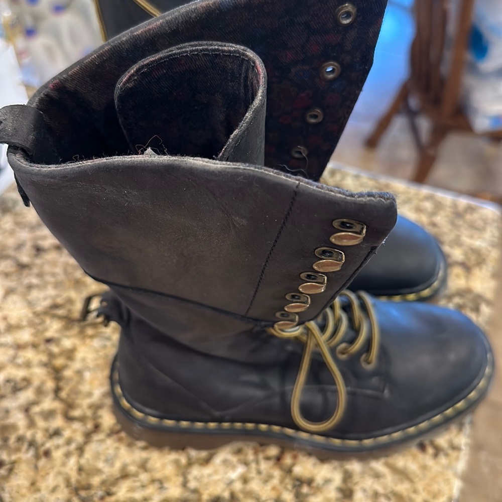 NWOT Dr Martens Aleina lace up black boots buckle down size 7 USA, 38 EU, 5UK